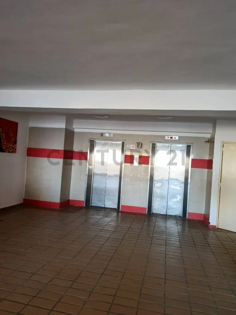 Se vende Apartamento en Urb. Playa Grande con Vista al Mar - 7