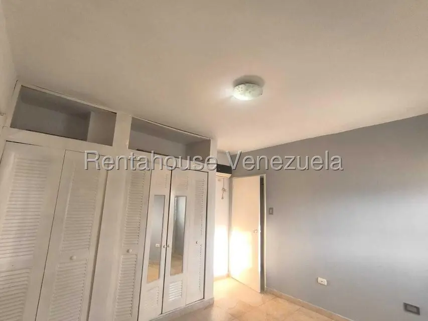 Apartamento (1 Nivel) en Alquiler en Ziruma, Zulia - 13