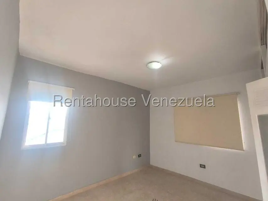 Apartamento (1 Nivel) en Alquiler en Ziruma, Zulia - 14