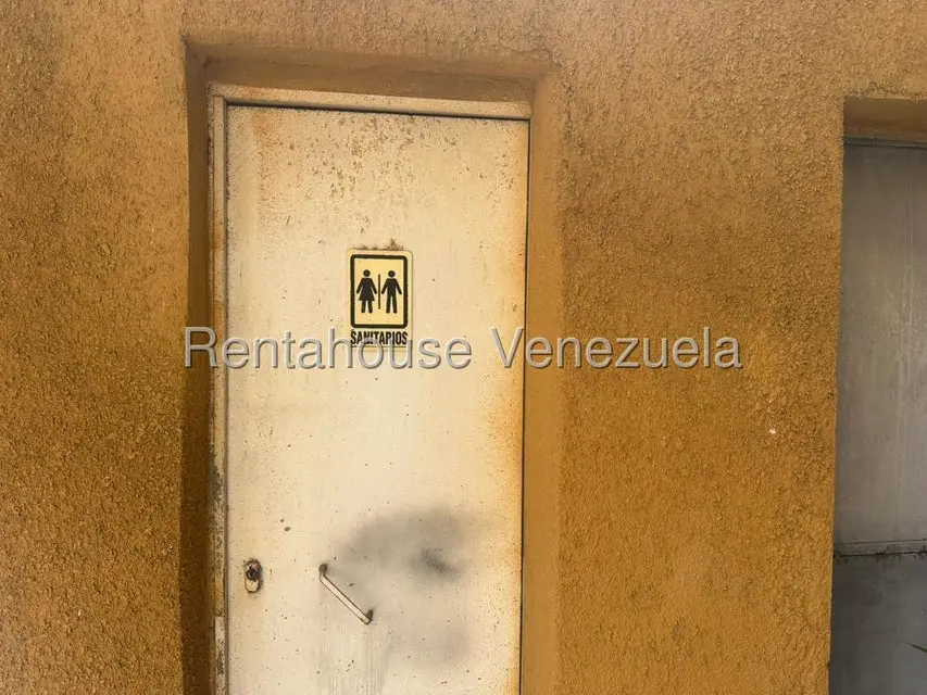 Comercial (Local Comercial) en Venta en Los Chaguaramos, Distrito Metropolitano - 20