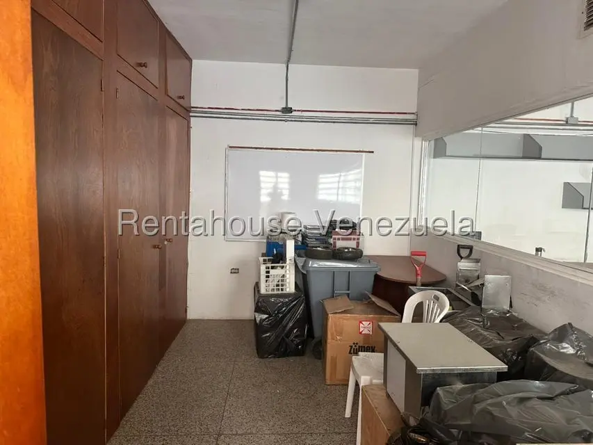 Comercial (Local Comercial) en Venta en Los Chaguaramos, Distrito Metropolitano - 9