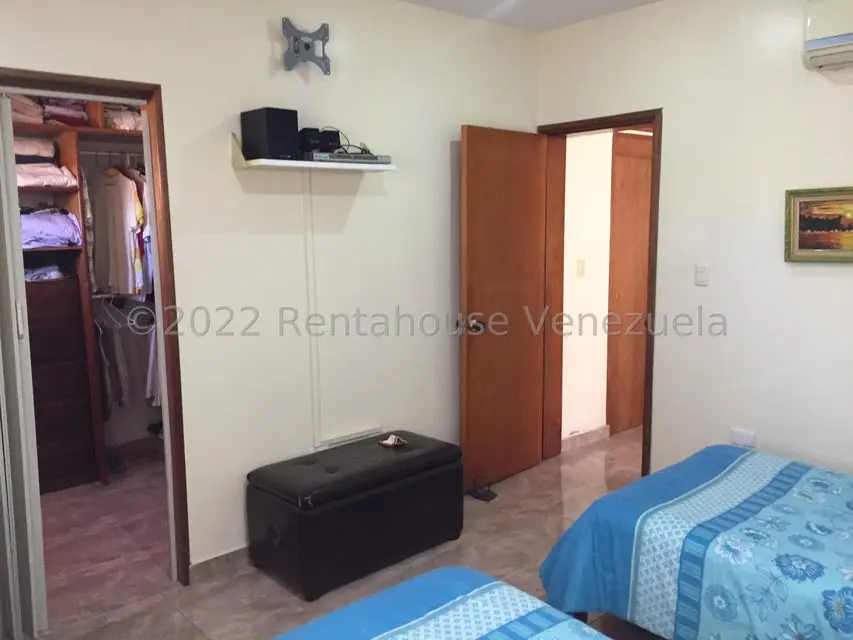 Townhouse (Duplex) en Venta en Jorge Coll, Nueva Esparta - 19