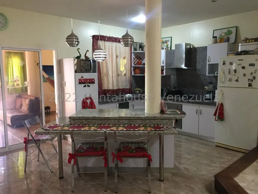 Townhouse (Duplex) en Venta en Jorge Coll, Nueva Esparta - 5