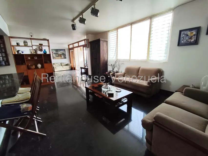 Apartamento (1 Nivel) en Venta en Chuao, Distrito Metropolitano - 3