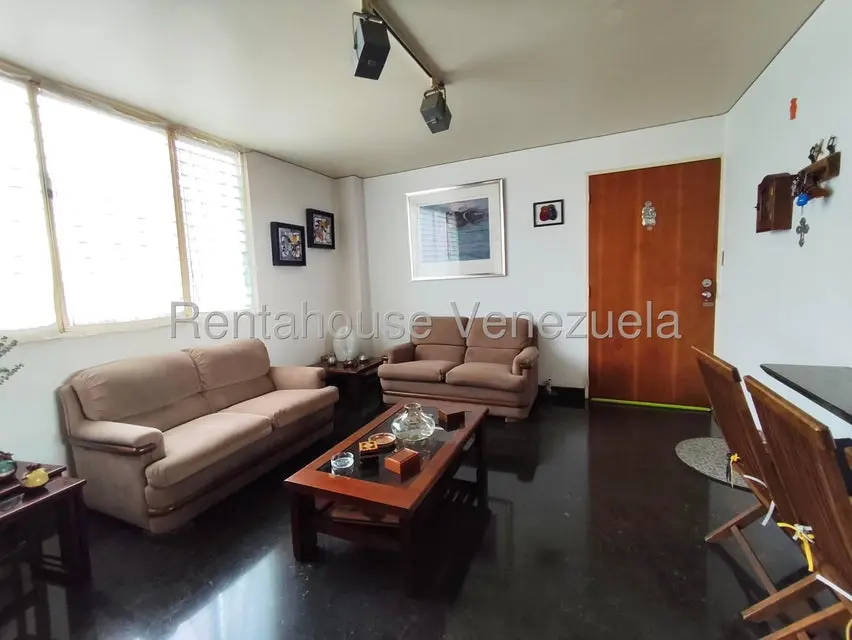 Apartamento (1 Nivel) en Venta en Chuao, Distrito Metropolitano - 4