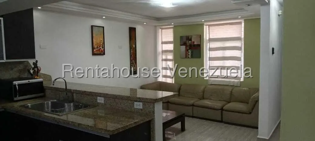 Townhouse (Duplex) en Alquiler en El Rincon, Carabobo - 3
