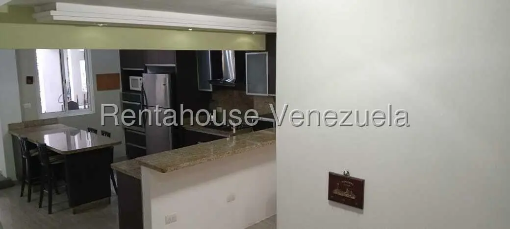 Townhouse (Duplex) en Alquiler en El Rincon, Carabobo - 5