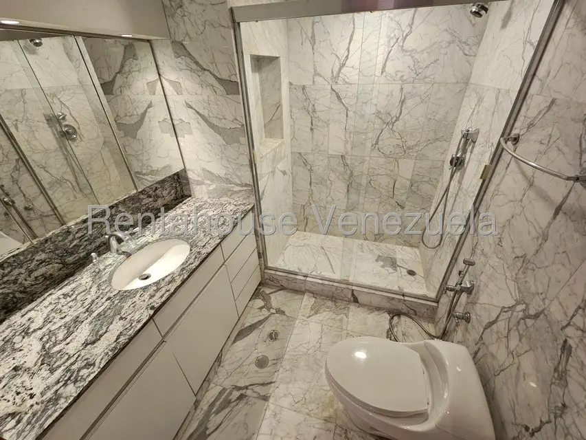 Apartamento (Penthouse) en Venta en Los Chorros, Distrito Metropolitano - 16