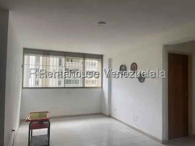 Apartamento (1 Nivel) en Venta en Guaicay, Distrito Metropolitano - 2