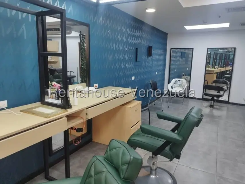 Comercial (Local Comercial) en Alquiler en Los Palos Grandes, Distrito Metropolitano - 9