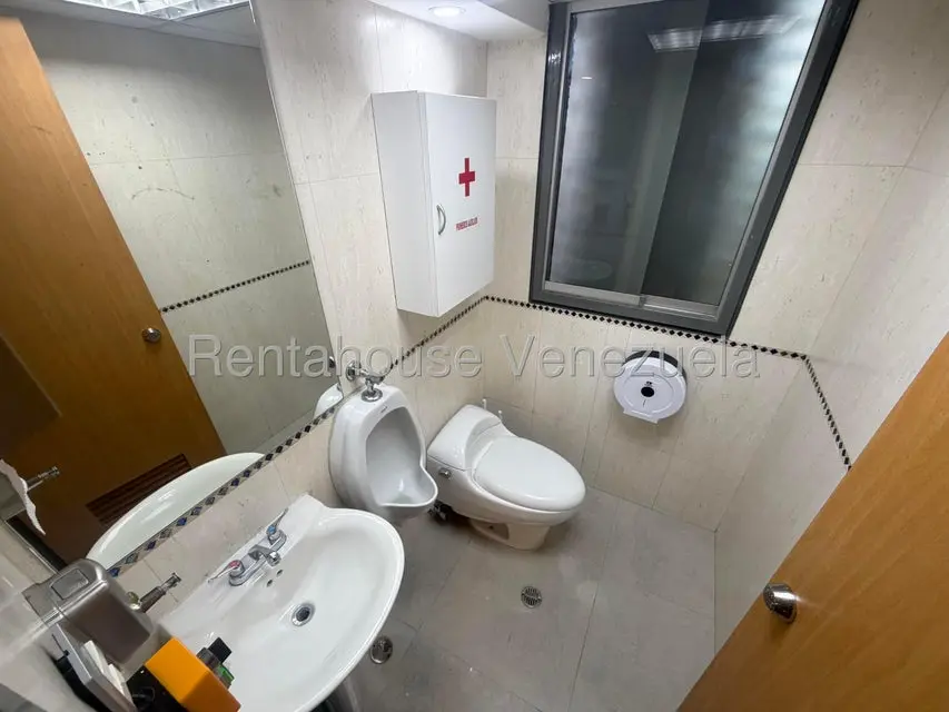 Comercial (Local Comercial) en Alquiler en Las Mercedes, Distrito Metropolitano - 9