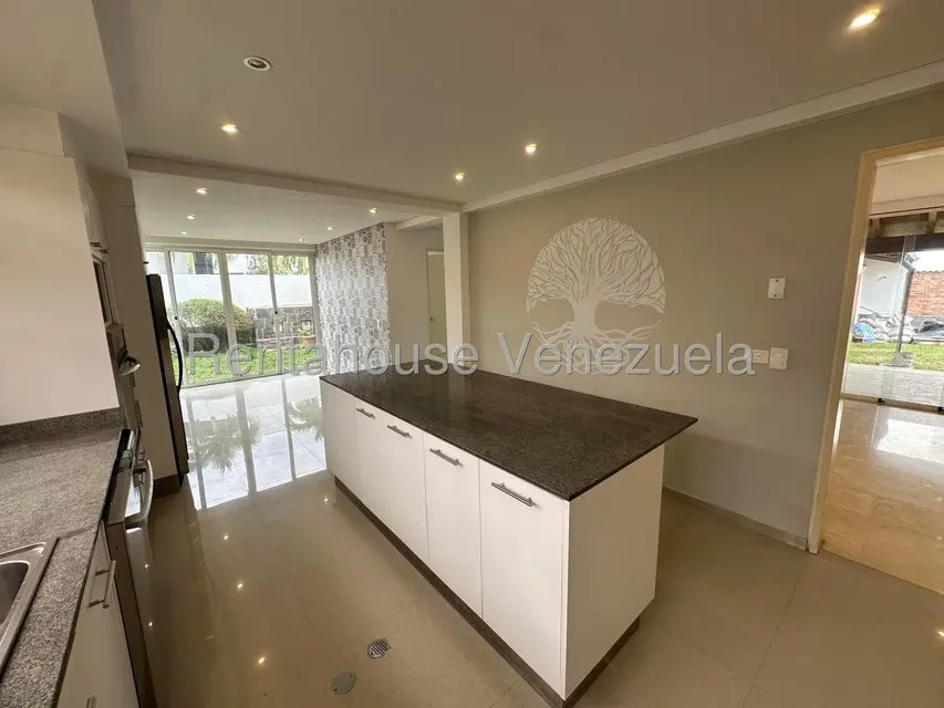 Casa (1 Nivel) en Venta en Lomas de La Lagunita, Distrito Metropolitano - 12