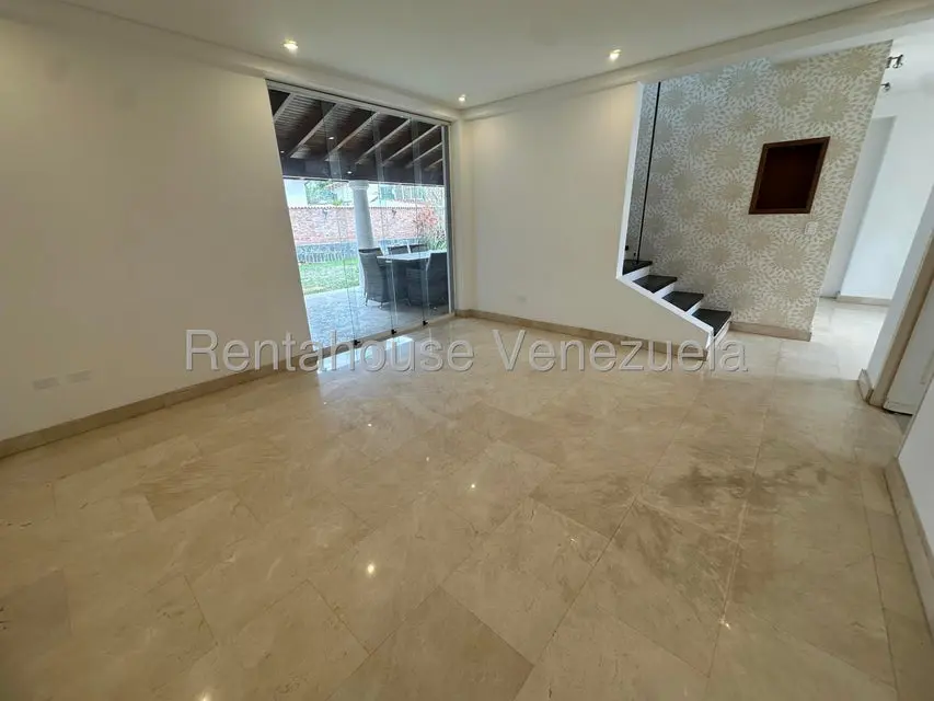 Casa (1 Nivel) en Venta en Lomas de La Lagunita, Distrito Metropolitano - 17