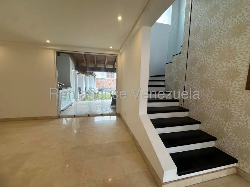Casa (1 Nivel) en Venta en Lomas de La Lagunita, Distrito Metropolitano - 19