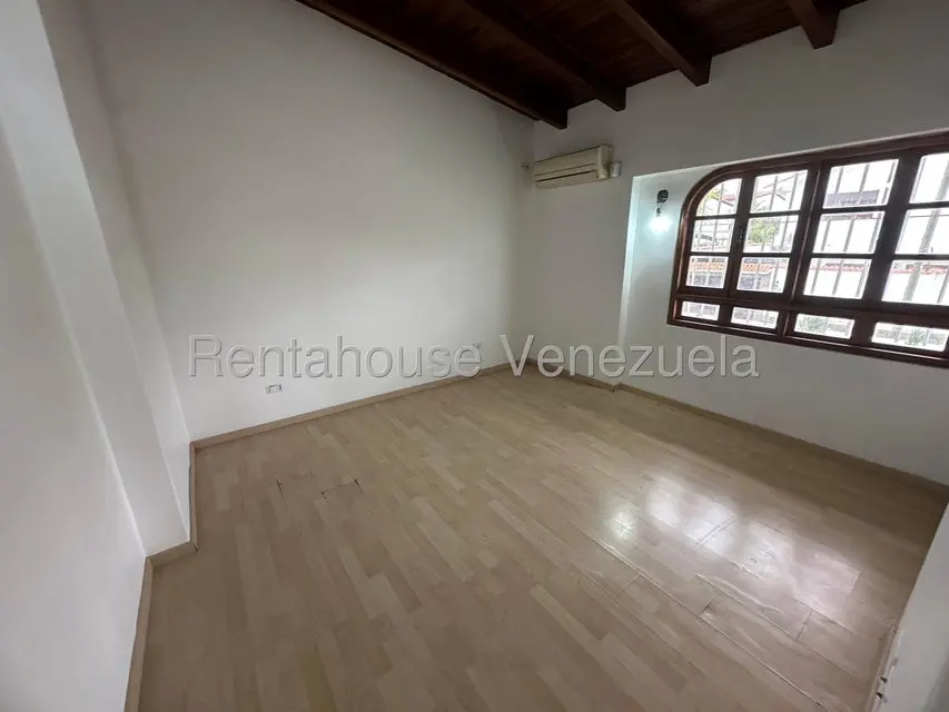 Casa (1 Nivel) en Venta en Lomas de La Lagunita, Distrito Metropolitano - 39