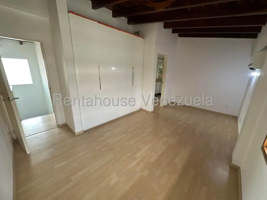 Casa (1 Nivel) en Venta en Lomas de La Lagunita, Distrito Metropolitano - 41