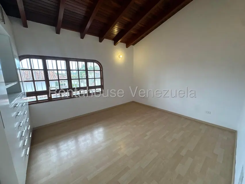 Casa (1 Nivel) en Venta en Lomas de La Lagunita, Distrito Metropolitano - 45