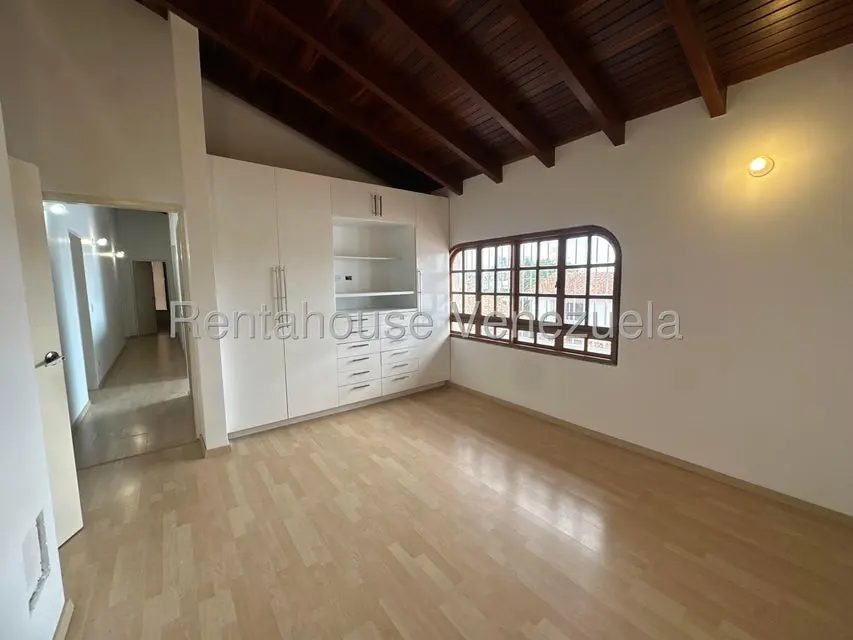 Casa (1 Nivel) en Venta en Lomas de La Lagunita, Distrito Metropolitano - 46