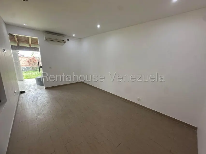 Casa (1 Nivel) en Venta en Lomas de La Lagunita, Distrito Metropolitano - 51