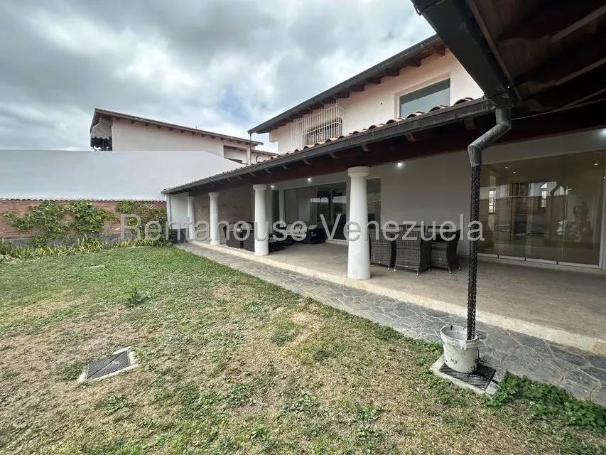 Casa (1 Nivel) en Venta en Lomas de La Lagunita, Distrito Metropolitano - 53