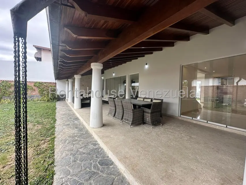 Casa (1 Nivel) en Venta en Lomas de La Lagunita, Distrito Metropolitano - 58