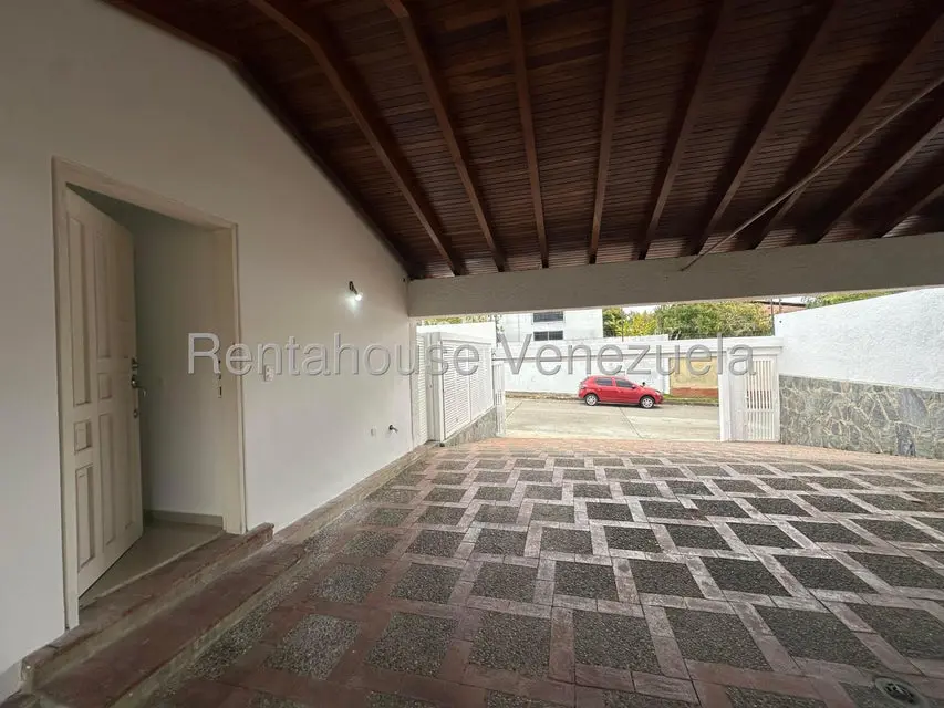 Casa (1 Nivel) en Venta en Lomas de La Lagunita, Distrito Metropolitano - 62