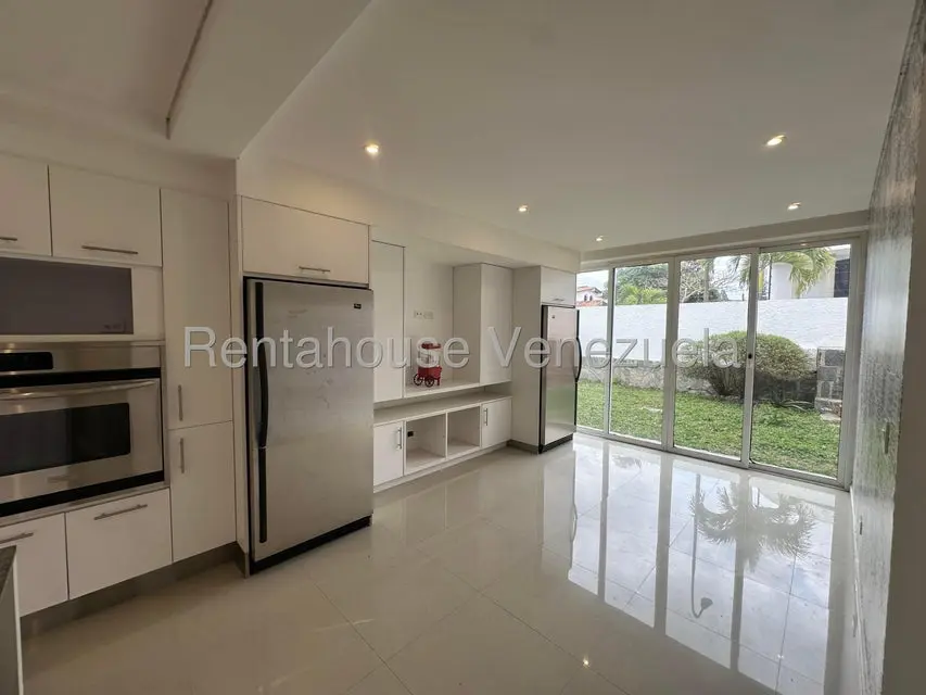 Casa (1 Nivel) en Venta en Lomas de La Lagunita, Distrito Metropolitano - 9