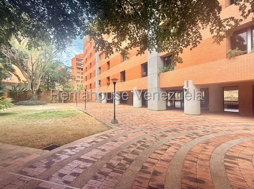 Apartamento (Multiples Niveles) en Venta en Los Samanes, Distrito Metropolitano - 4