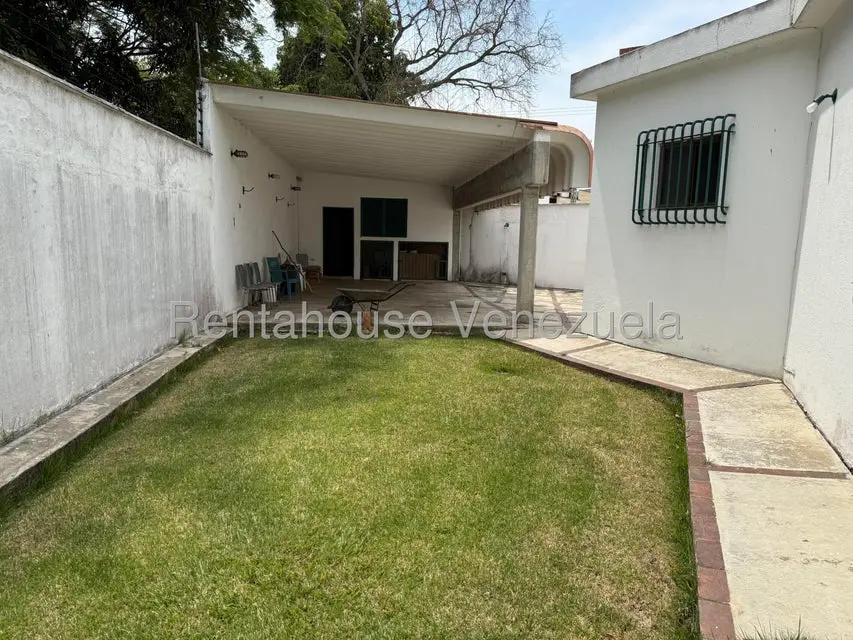 Casa (1 Nivel) en Venta en Guataparo Country Club, Carabobo - 40