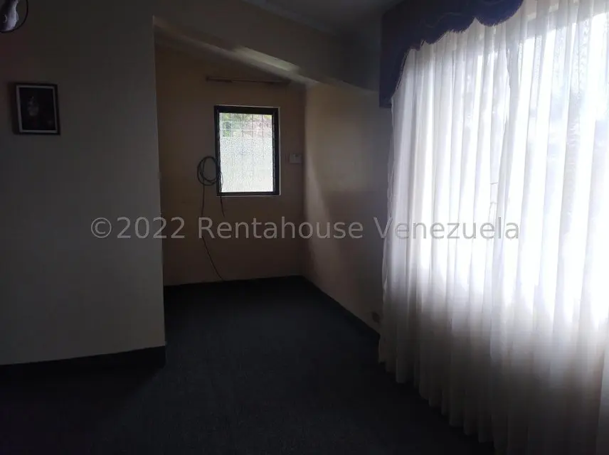 Casa (Duplex) en Alquiler en Oripoto, Distrito Metropolitano - 16