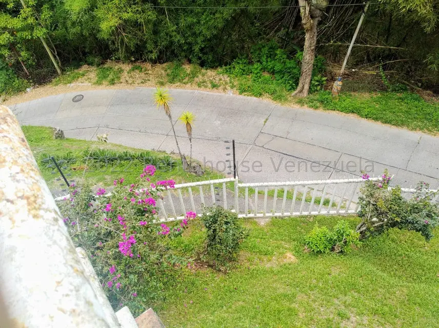 Casa (Duplex) en Alquiler en Oripoto, Distrito Metropolitano - 26