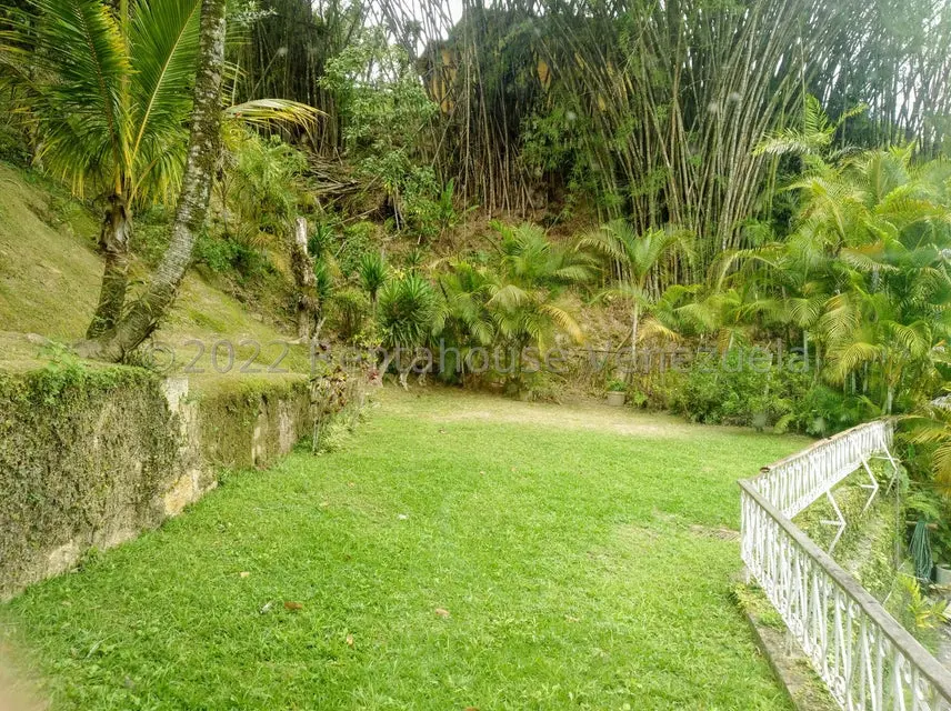 Casa (Duplex) en Alquiler en Oripoto, Distrito Metropolitano - 28