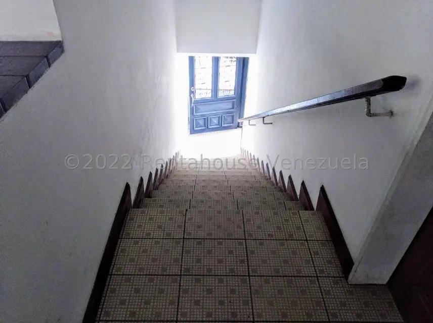 Casa (Duplex) en Alquiler en Oripoto, Distrito Metropolitano - 4