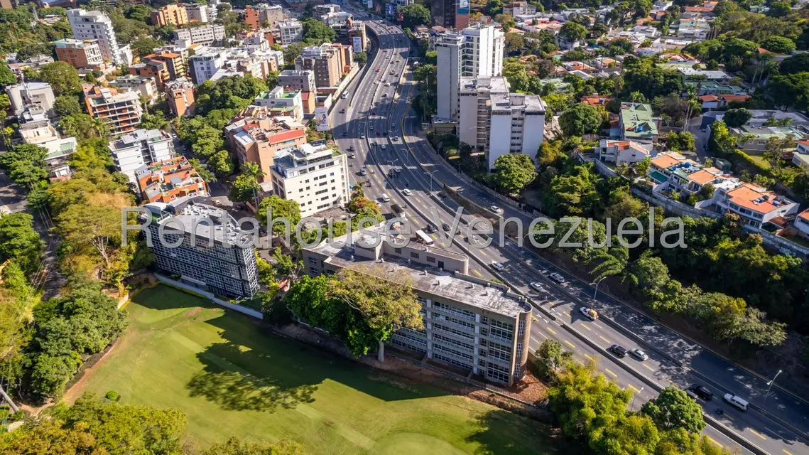 Apartamento (1 Nivel) en Alquiler en Los Naranjos de Las Mercedes, Distrito Metropolitano - 17