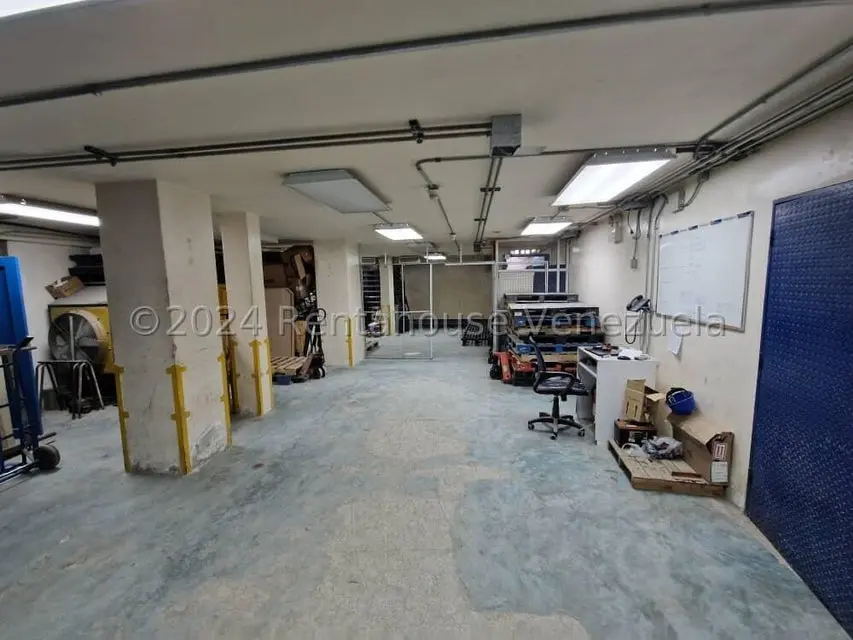 Comercial (Edificio) en Venta en Los Dos Caminos, Distrito Metropolitano - 8