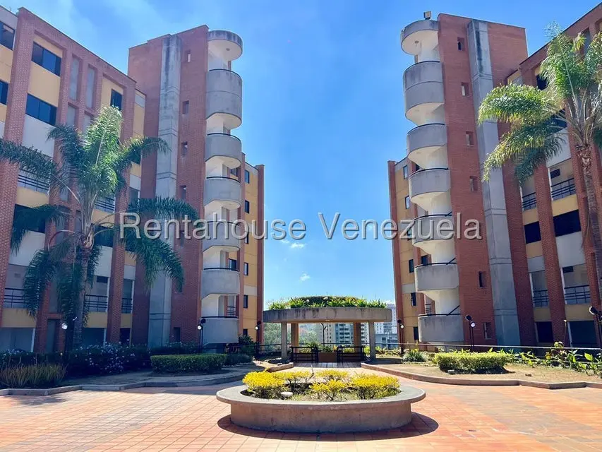 Apartamento (Duplex) en Alquiler en La Boyera, Distrito Metropolitano - 2