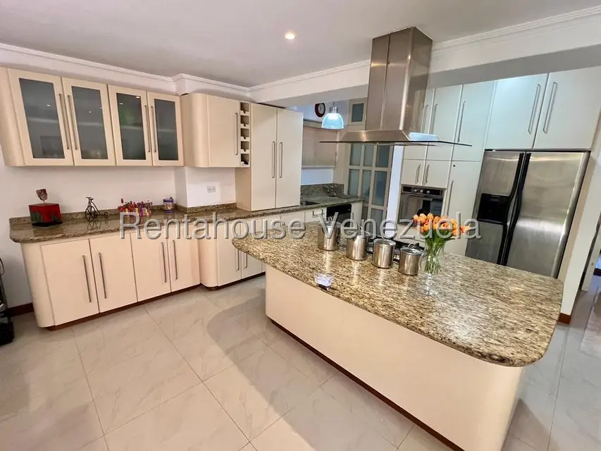 Apartamento (Duplex) en Alquiler en La Boyera, Distrito Metropolitano - 11