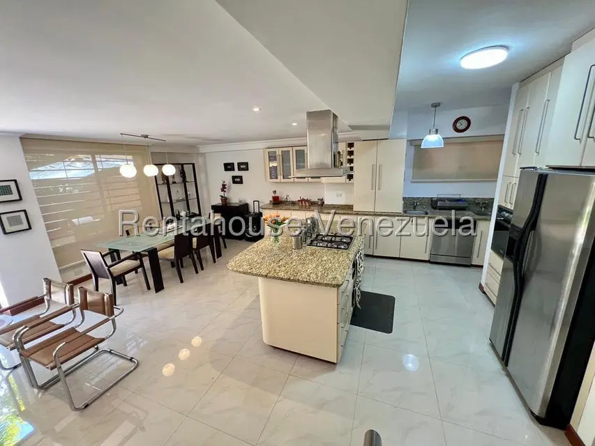 Apartamento (Duplex) en Alquiler en La Boyera, Distrito Metropolitano - 3