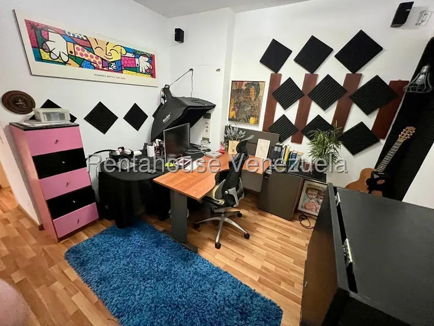 Apartamento (Duplex) en Alquiler en La Boyera, Distrito Metropolitano - 25