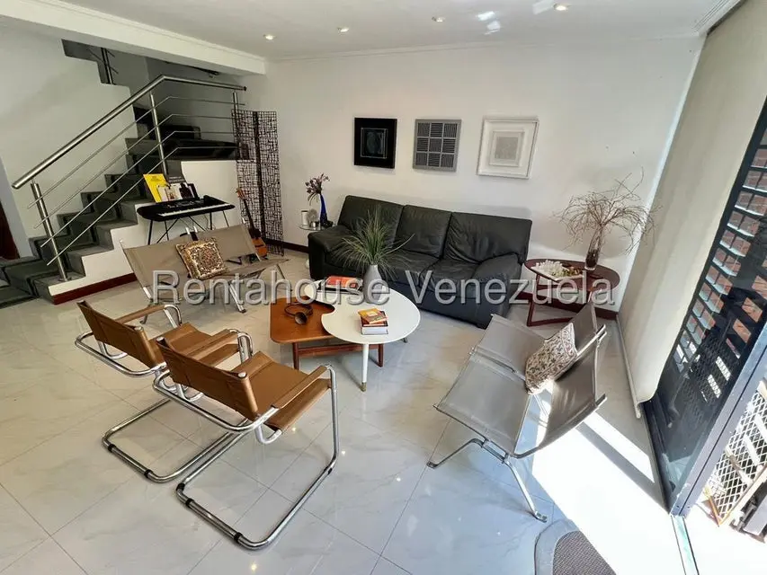 Apartamento (Duplex) en Alquiler en La Boyera, Distrito Metropolitano - 5