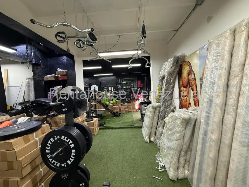 Comercial (Local Comercial) en Venta en Catia, Distrito Metropolitano - 11