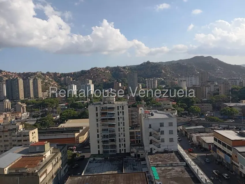 Apartamento (1 Nivel) en Venta en Quinta Crespo, Distrito Metropolitano - 15