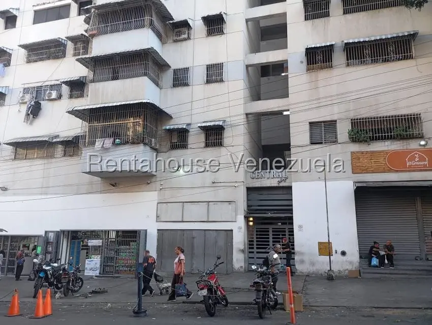 Apartamento (1 Nivel) en Venta en Quinta Crespo, Distrito Metropolitano - 25