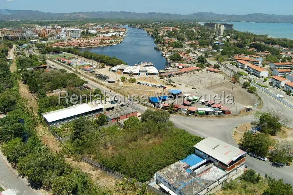 Terreno (Residencial) en Venta en Ciudad Balneario Higuerote, Miranda - 13