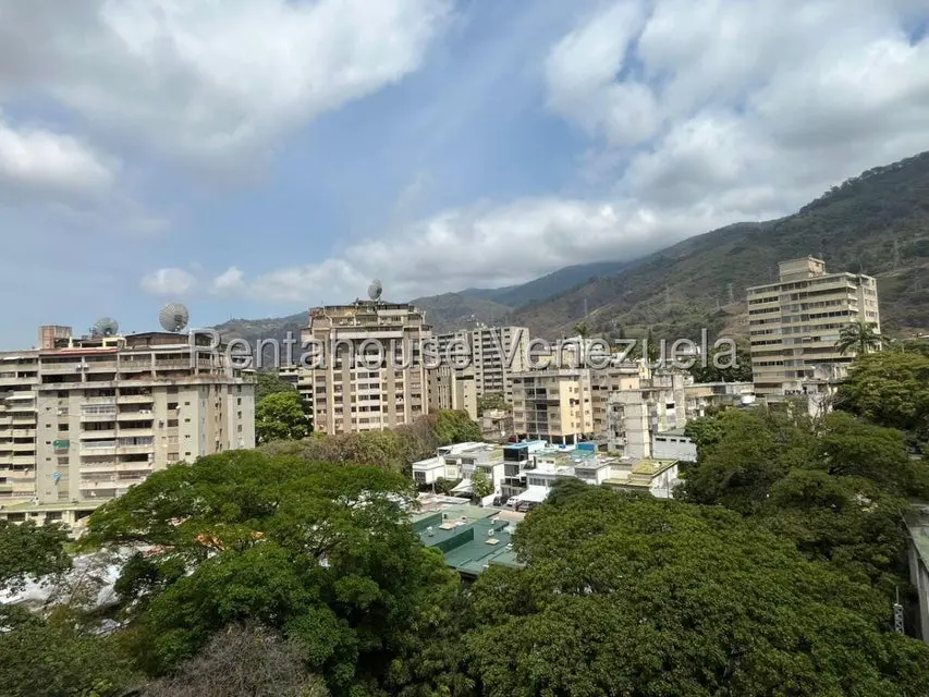 Apartamento (1 Nivel) en Venta en San Bernardino, Distrito Metropolitano - 12