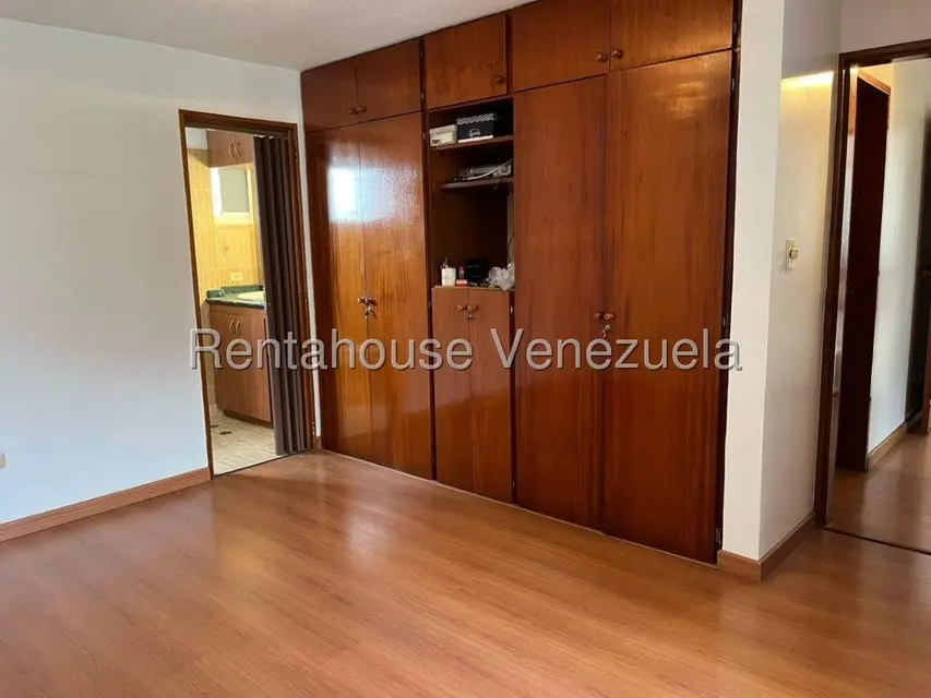 Apartamento (1 Nivel) en Venta en San Bernardino, Distrito Metropolitano - 18