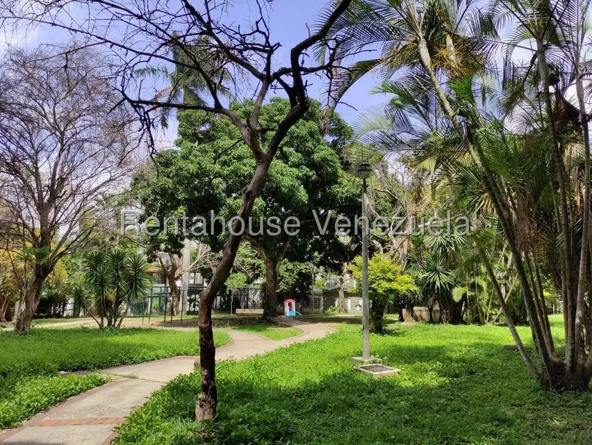 Apartamento (1 Nivel) en Venta en San Bernardino, Distrito Metropolitano - 31