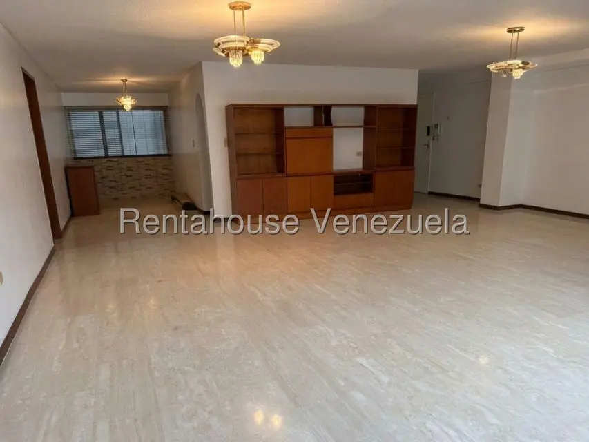 Apartamento (1 Nivel) en Venta en San Bernardino, Distrito Metropolitano - 9