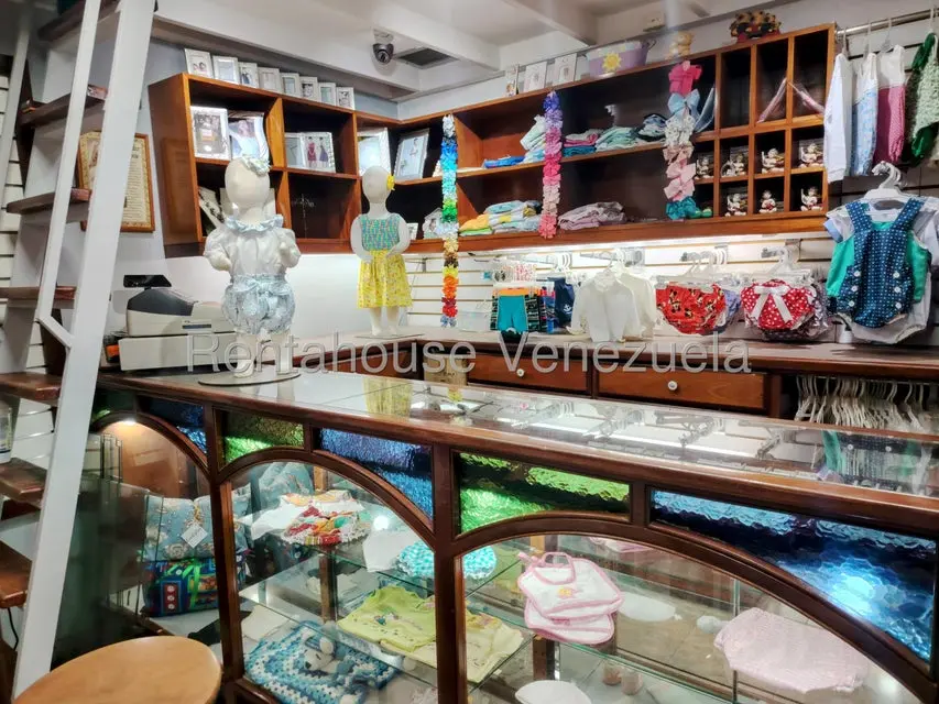 Comercial (Local Comercial) en Venta en Prados del Este, Distrito Metropolitano - 7