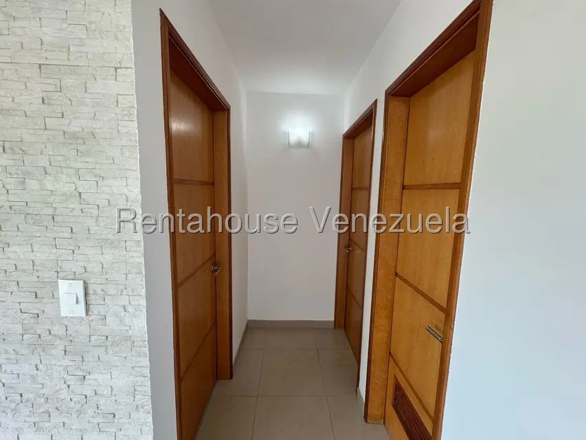 Apartamento (1 Nivel) en Alquiler en Miravila, Distrito Metropolitano - 8